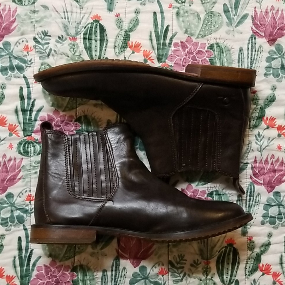 English Brown Leather Chelsea Boots 5.5